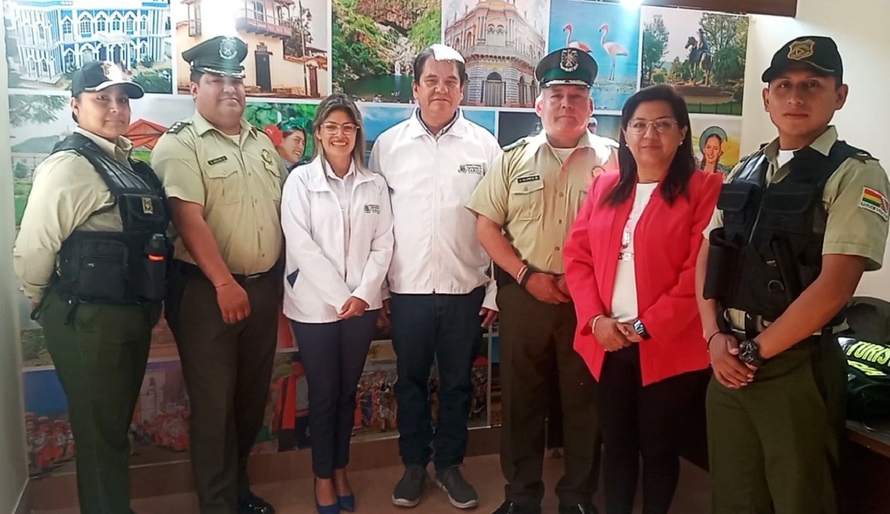 El GADT inauguró nuevo Punto de información  turística en el aeropuerto “Oriel Lea Plaza”